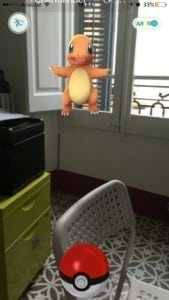 Vam trobar a Charmander al nostre despatx