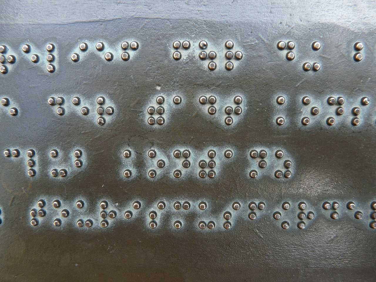 El braille un gran pas per l'accessibilitat però no n'hi ha prou